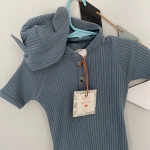 NWT bear hooded ribbed onesie.